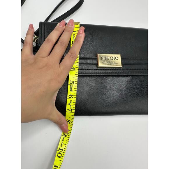 Nicole Miller Wristlet Crossbody Removable Straps - Picture 6 of 7